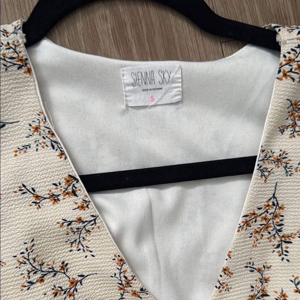 Sienna Sky Cream Maxi Sundress with Flutter Sleeves - Picture 2 of 3